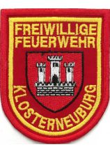 Ärmelwappen Stick NÖ mit Gemeindewappen und Ortsname rot 8x10 cm